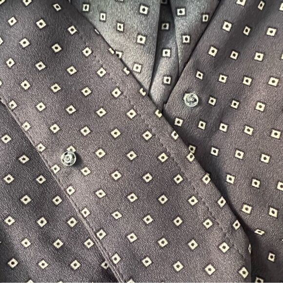 Ann Taylor Grey Faux Wrap Blouse Long Sleeve Relaxed White Polka Dots Workwear - Picture 2 of 6